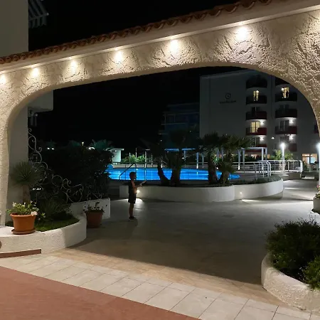 El Palmar Fronte Mare, Fronte Apartment