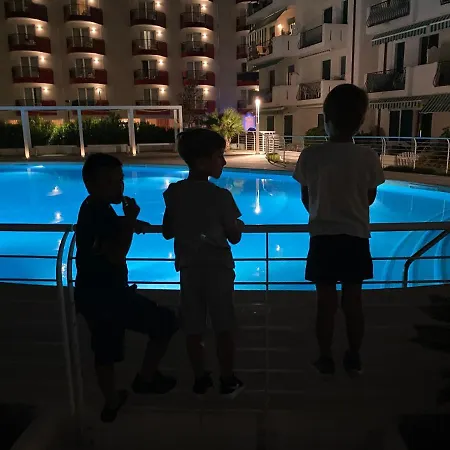 El Palmar Fronte Mare, Fronte Apartment
