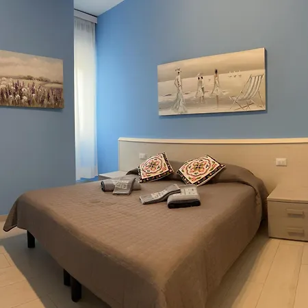 El Palmar Fronte Mare, Fronte Apartment